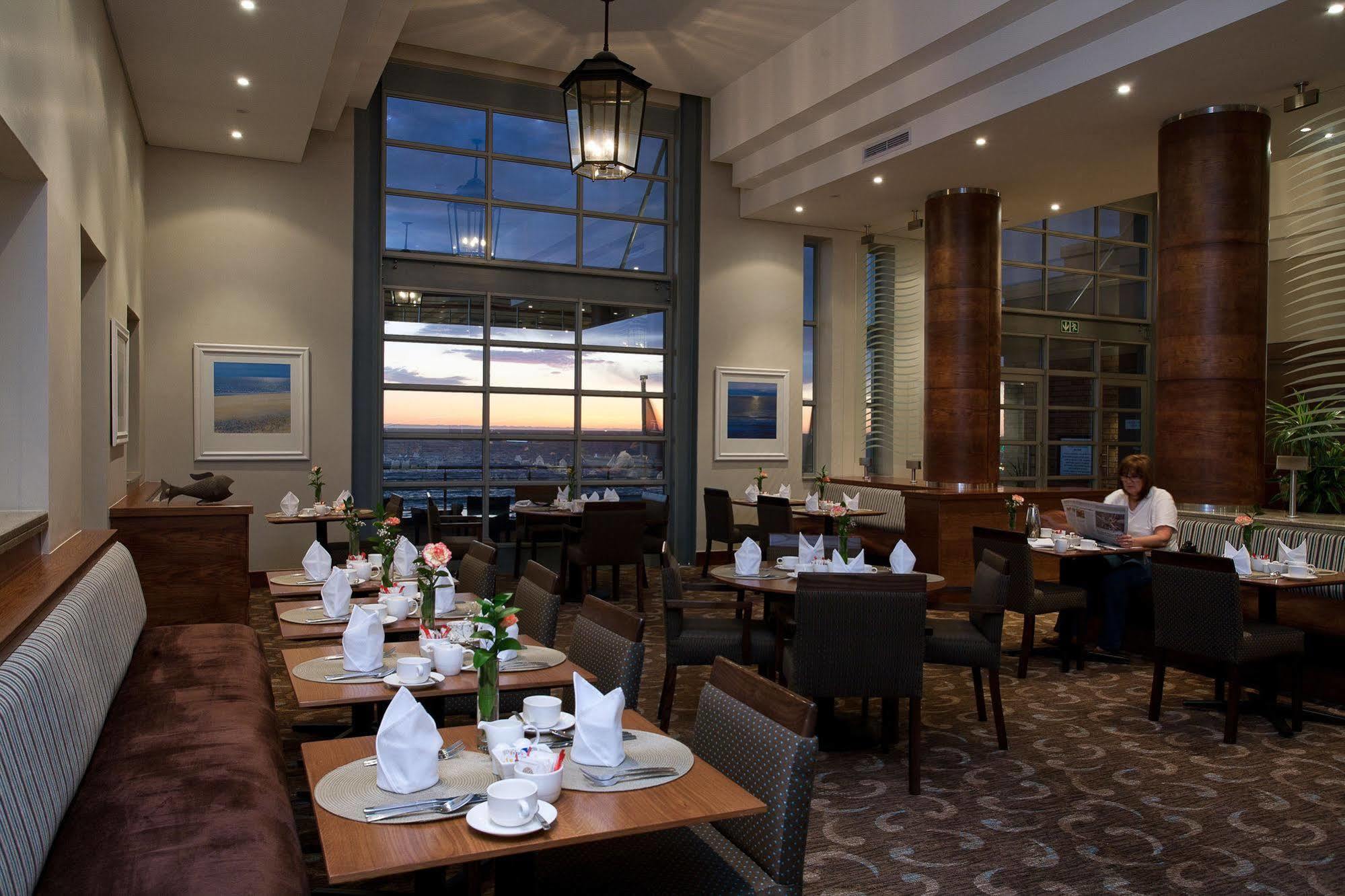 Town Lodge Gqeberha Port Elizabeth Buitenkant foto