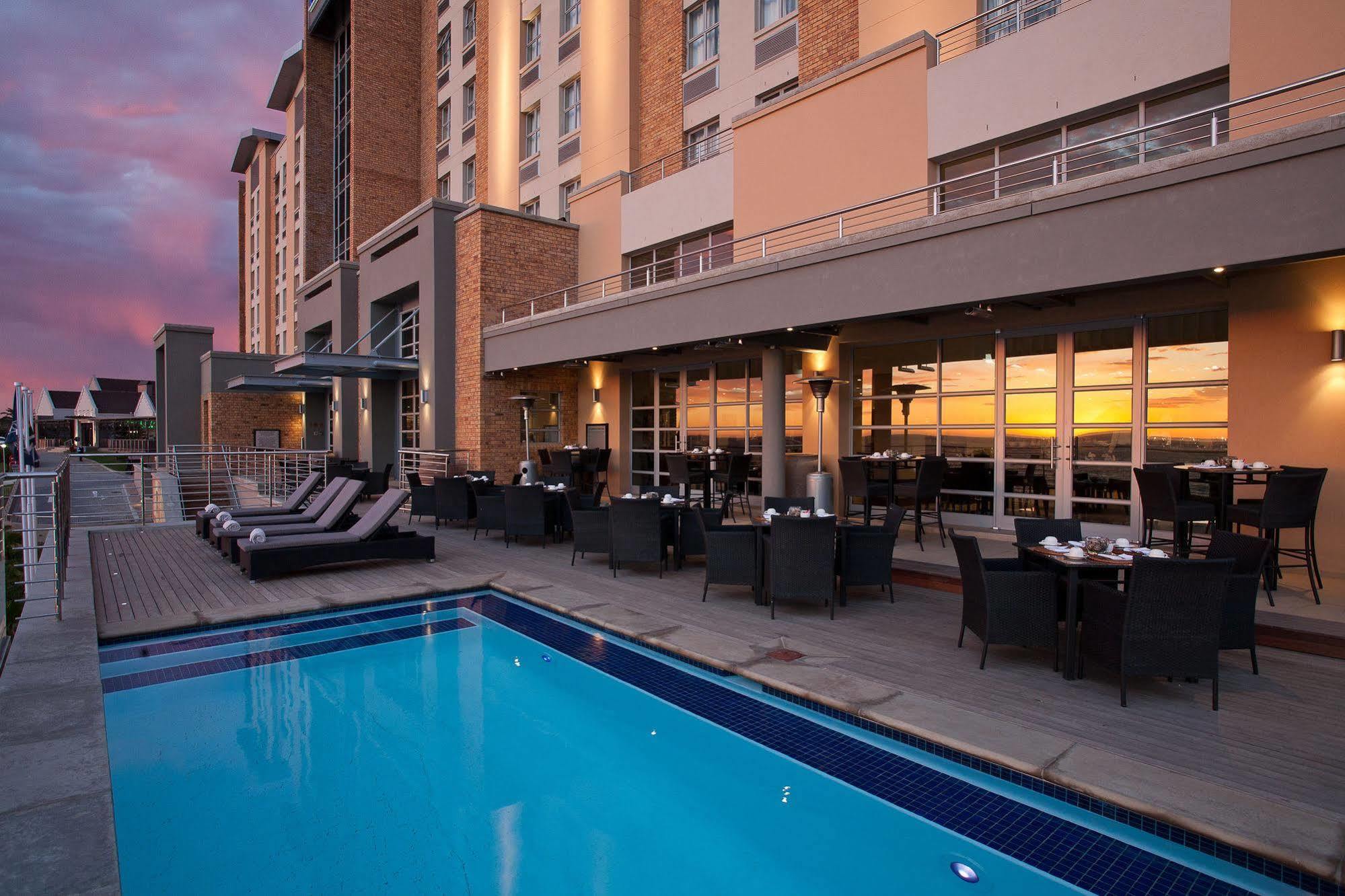 Town Lodge Gqeberha Port Elizabeth Buitenkant foto